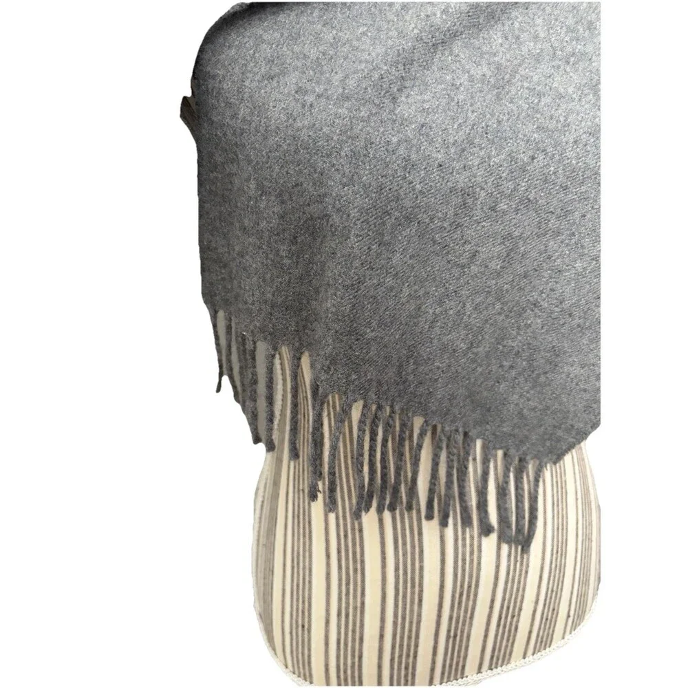 BLACKCOCK MADE IN SCOTLAND SOLID Grey 100% CASHMERE SCARF WITH FRINGE